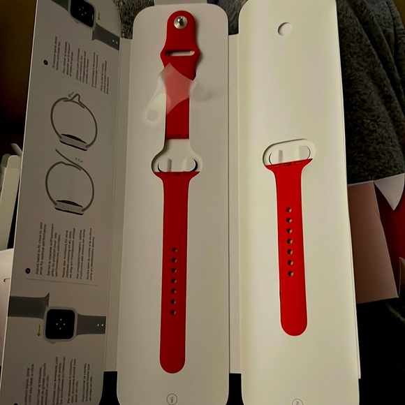 Apple Accessories - Apple Watch Series 6 40mm Red Aluminum Red Sport Band GPS.  Battery life 91%.